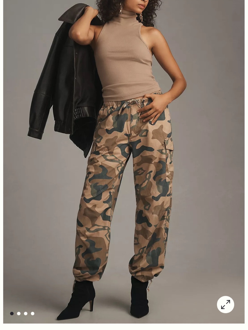 Pilcro parachute pants in camo, size L elastic Waist